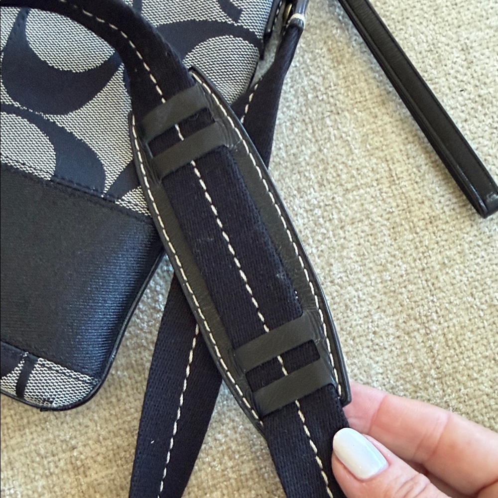 NWOT Coach Crossbody Bag - Picture 6 of 7